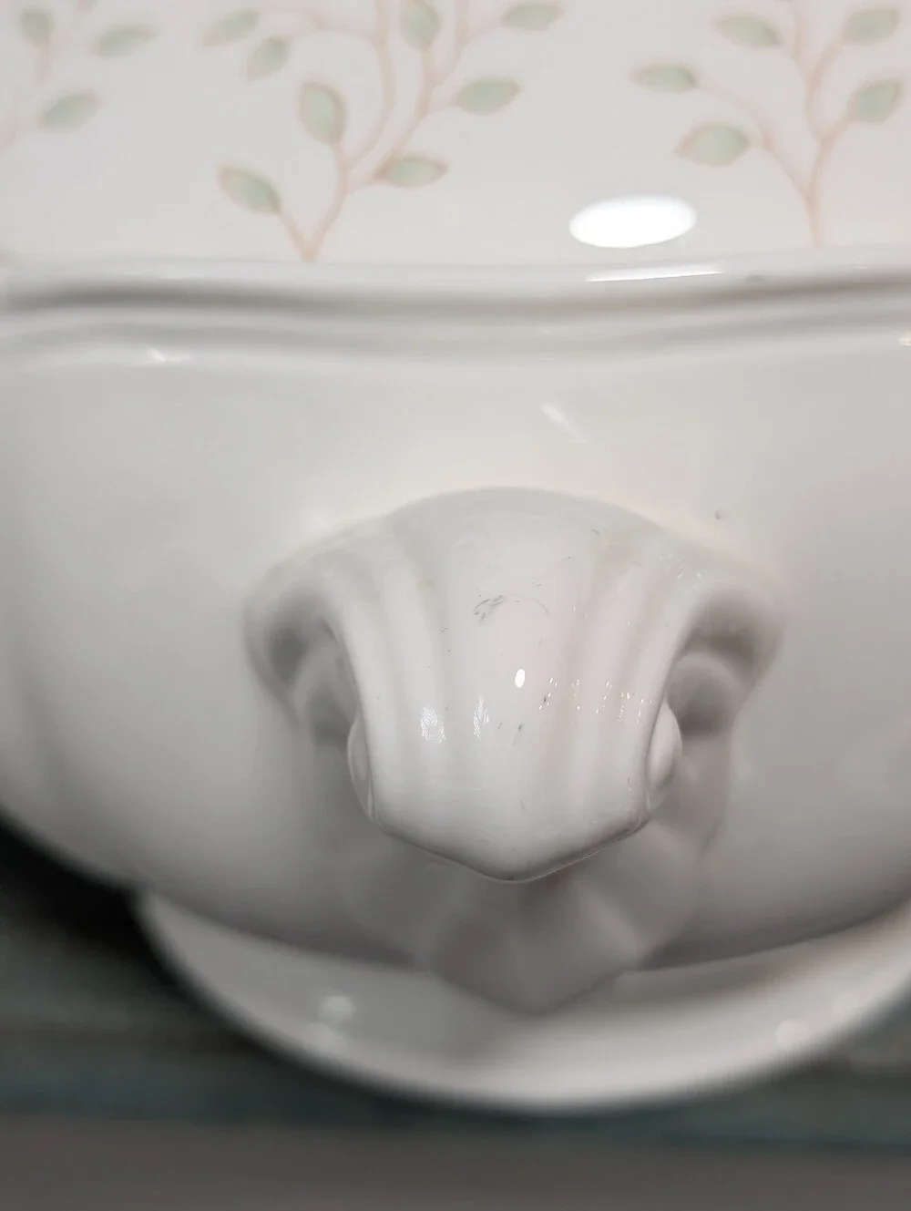 Lenox Butterfly Meadow Covered Casserole Serving Dish with Flower Finial Vintage